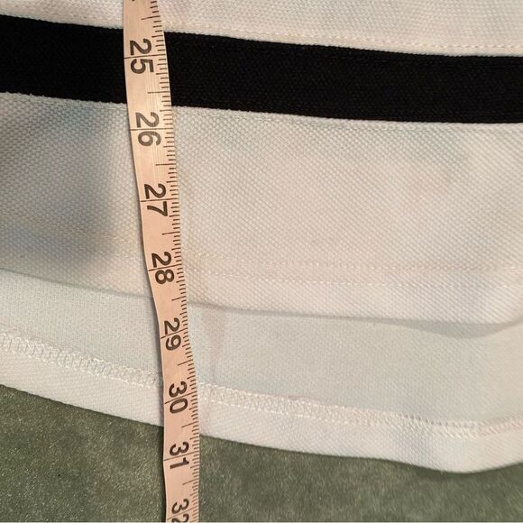 NHL CHICAGO BLACK HAWKS Sweater - Picture 11 of 12